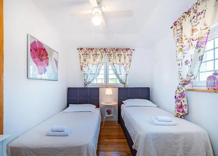 Karmen بيت للعطل *