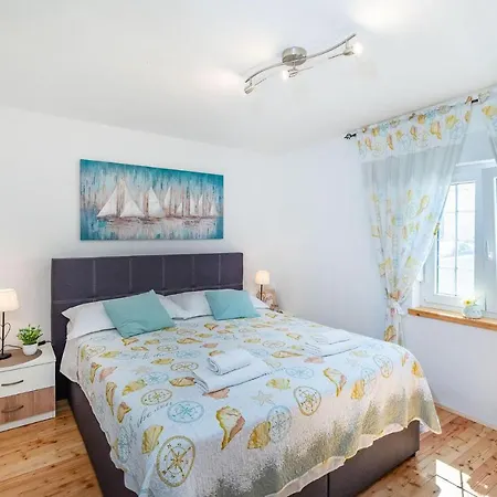 Karmen Holiday home